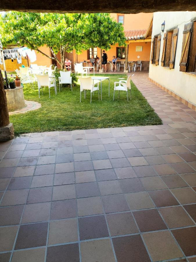 Albergue Don Camino Villalcazar de Sirga Экстерьер фото